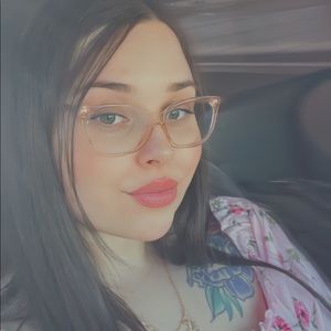 Meet your Posher, Sabrina